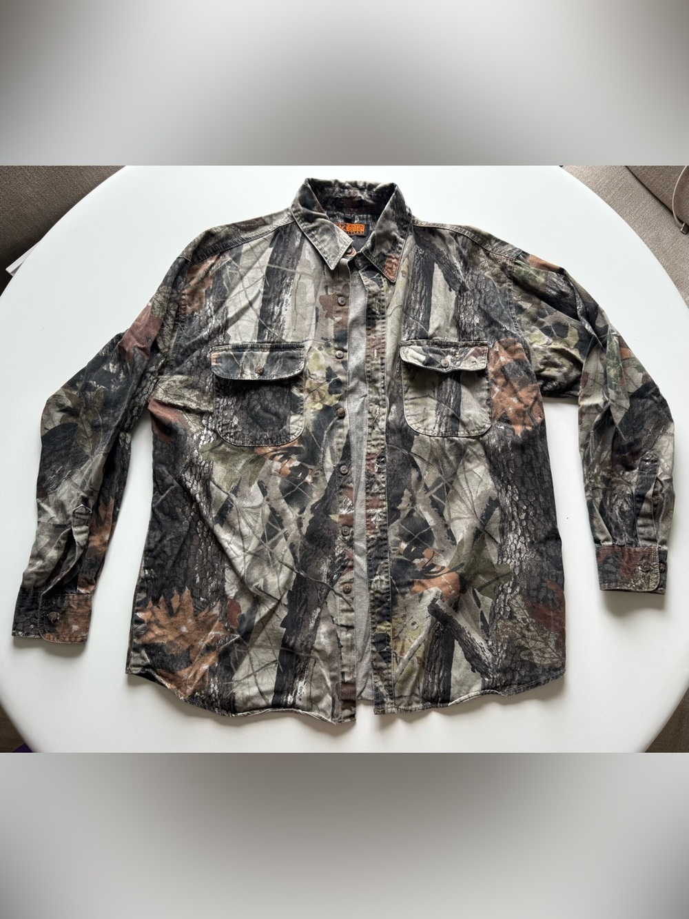 Vintage Men’s Camo Canyon Guide Outfitters (Large)